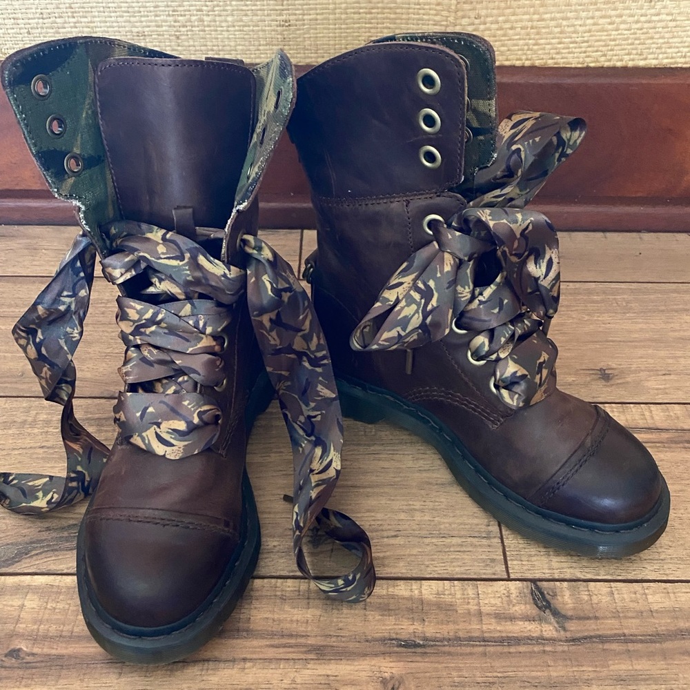 Rare Dr Martens Camo Amilita boot